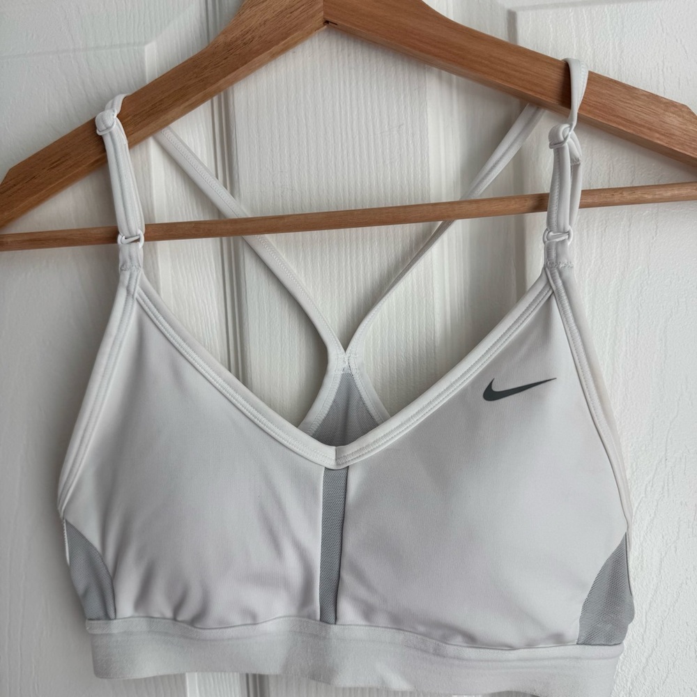 Nike DRI-FIT Women's Indy Light Support Padded V neck Gray White Sports Bra